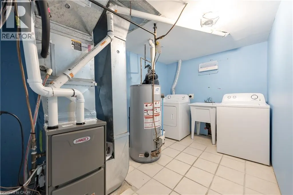 263 HEPBURN Crescent