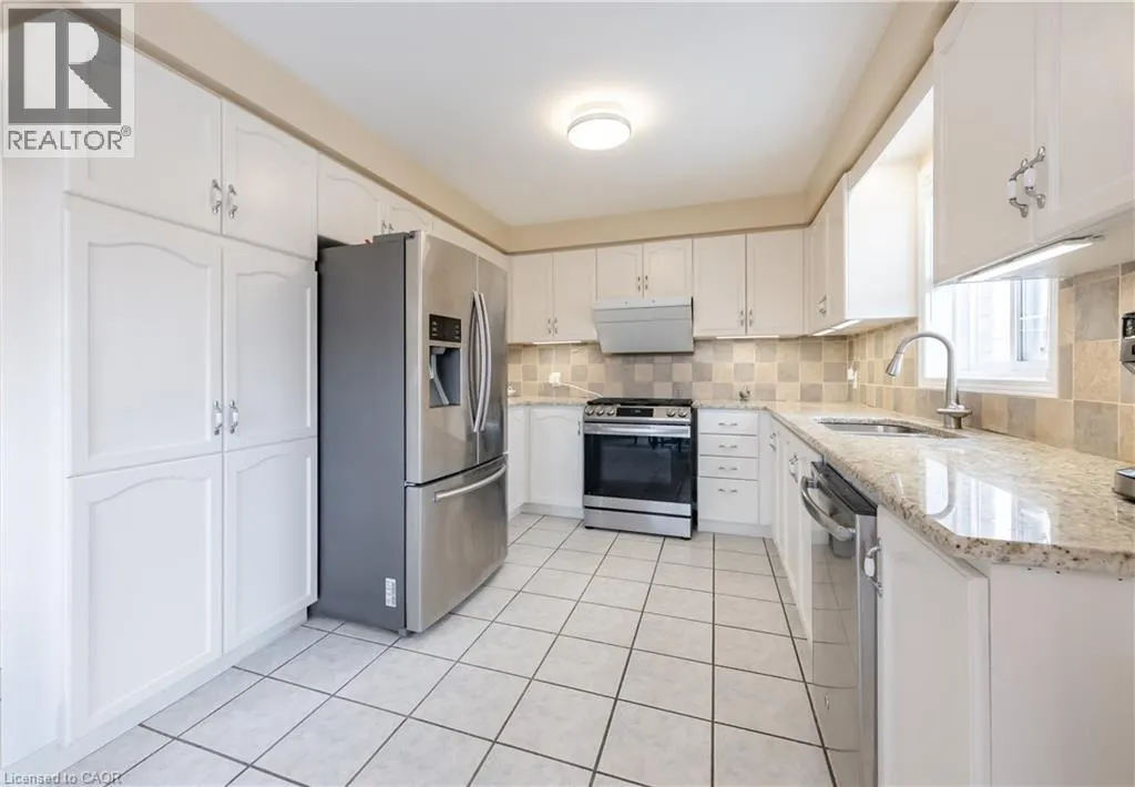 263 HEPBURN Crescent