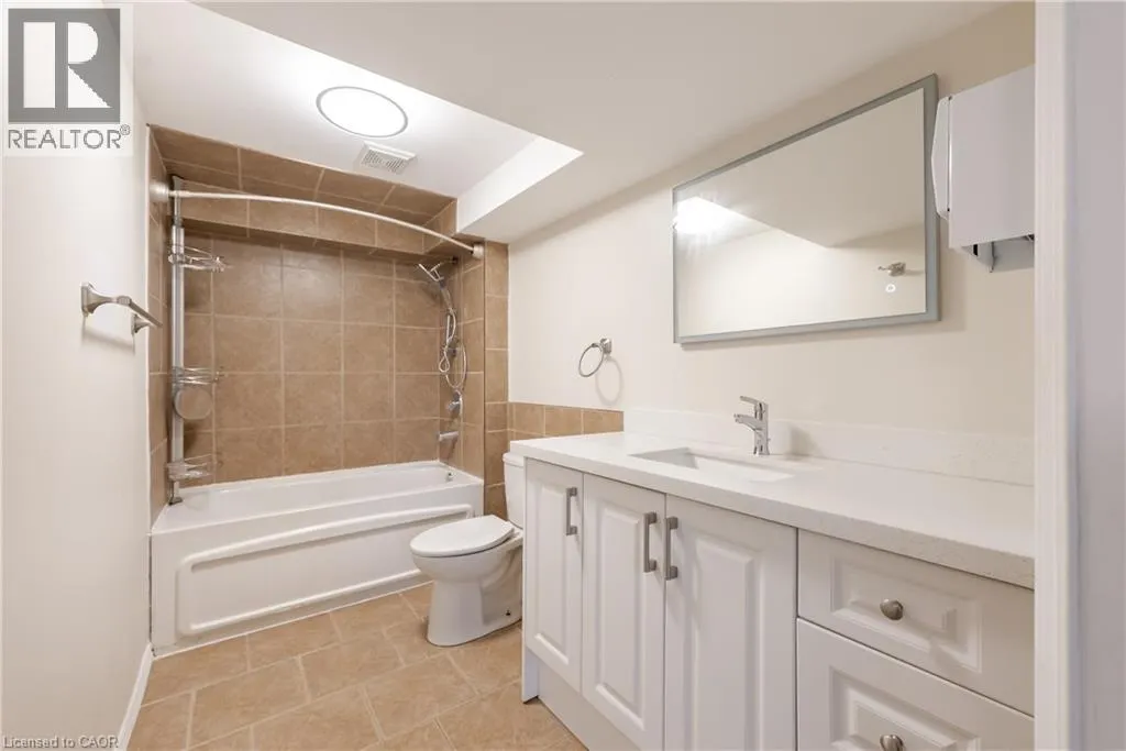 263 HEPBURN Crescent