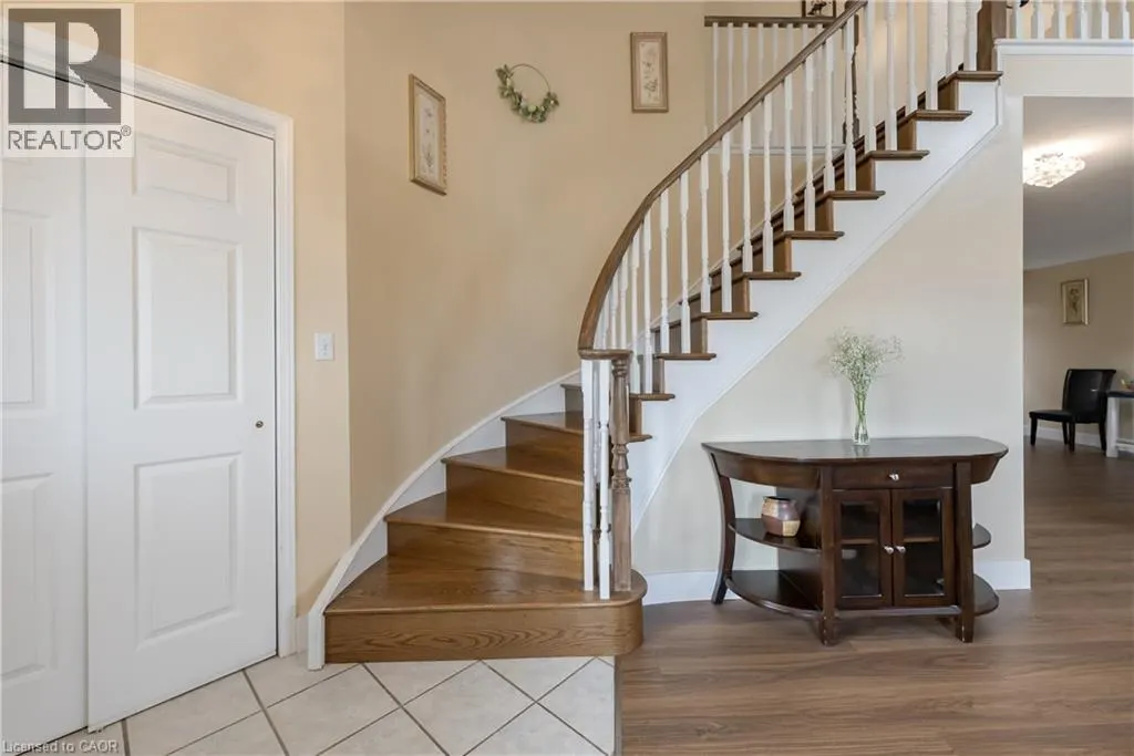 263 HEPBURN Crescent