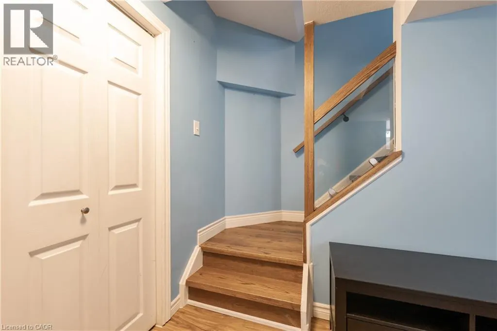 263 HEPBURN Crescent