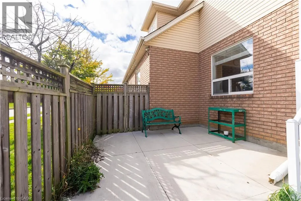 263 HEPBURN Crescent