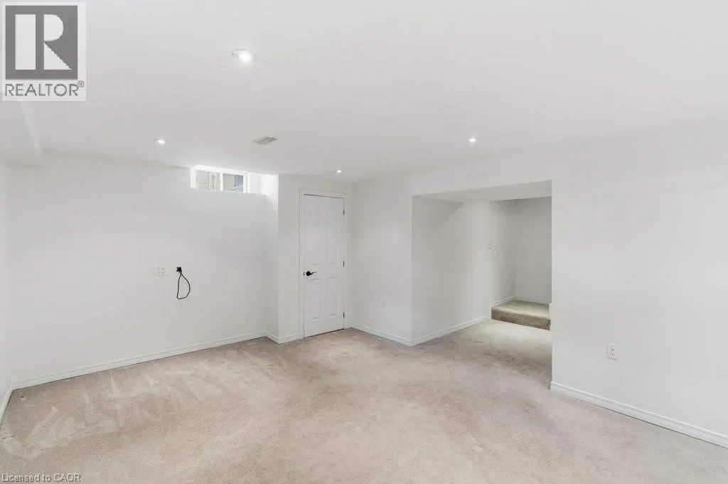 113 THORNLODGE Drive