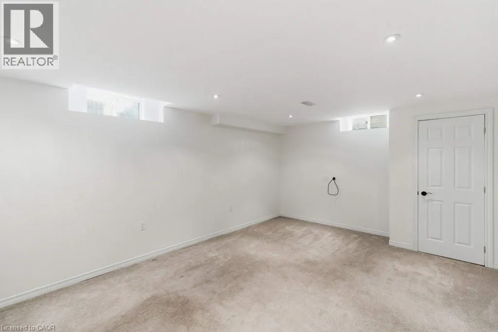 113 THORNLODGE Drive