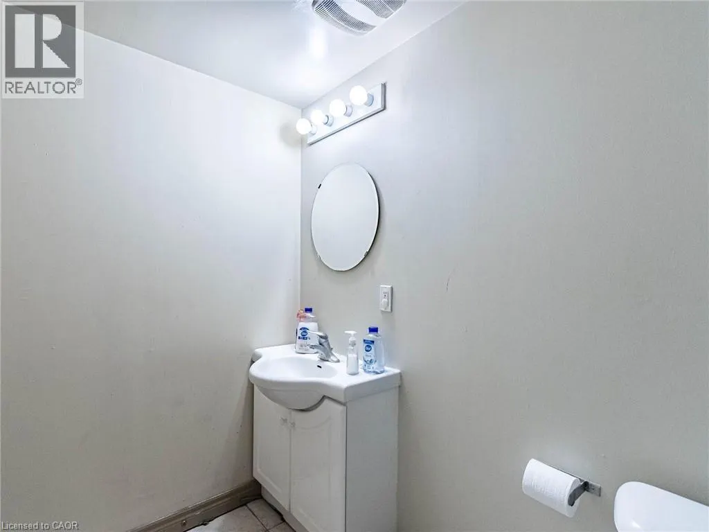 251 LESTER Street Unit# 203, #203