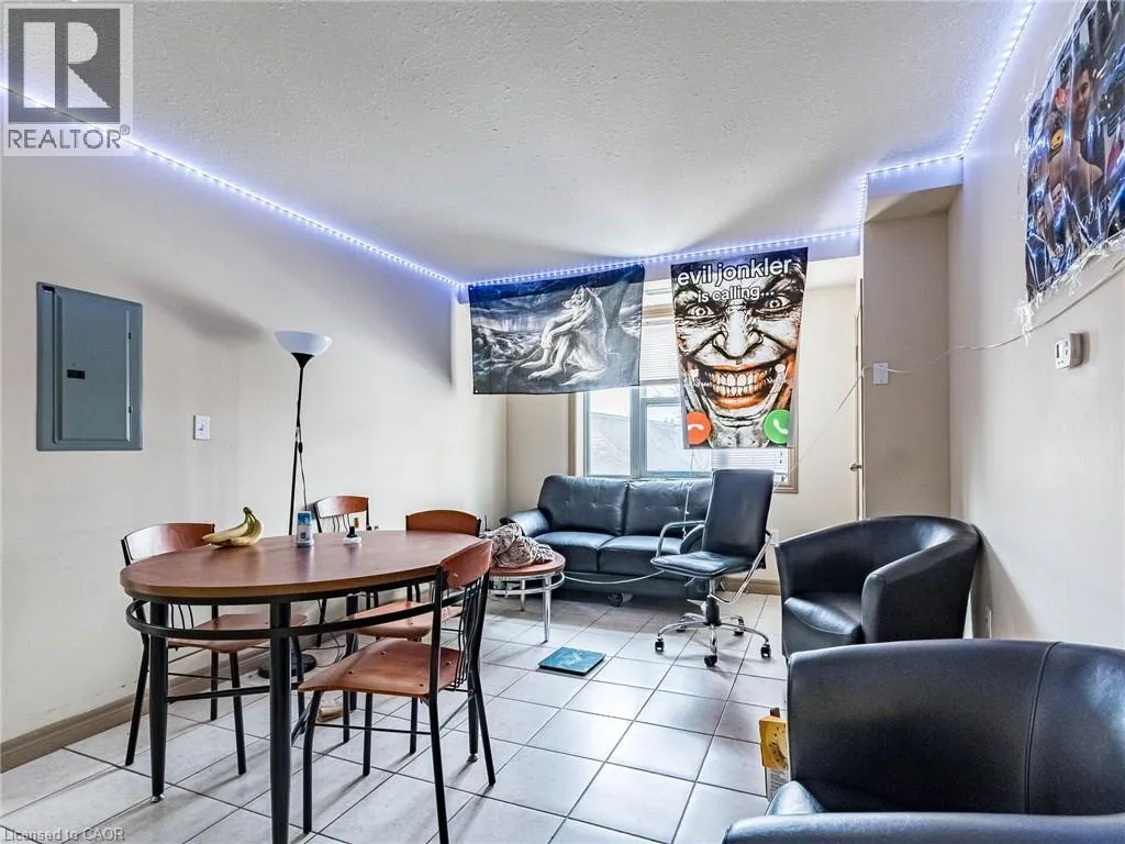 251 LESTER Street Unit# 203, #203