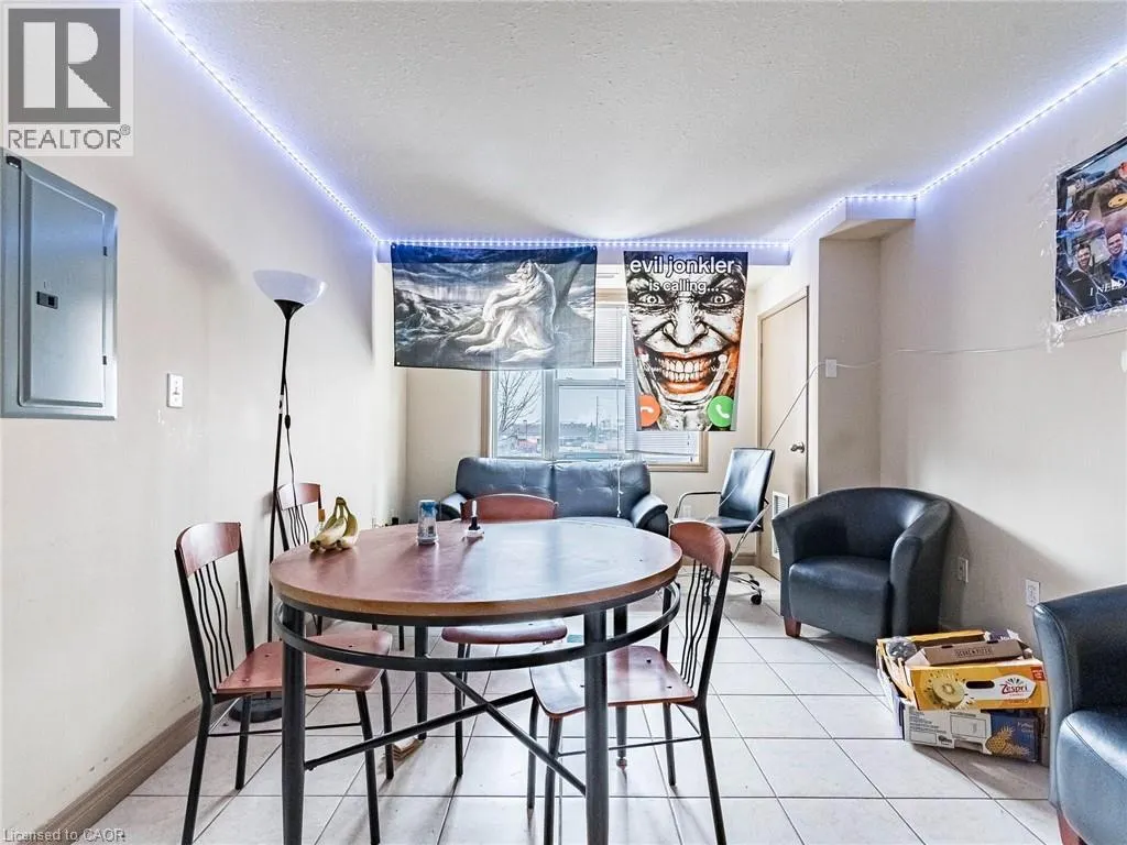 251 LESTER Street Unit# 203, #203