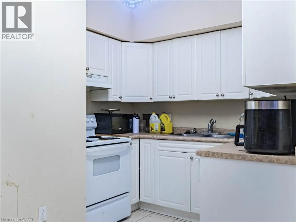 251 LESTER Street Unit# 203, #203