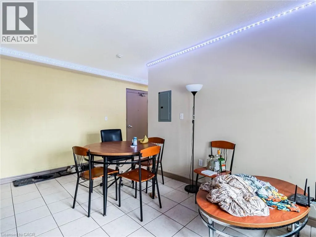 251 LESTER Street Unit# 203, #203