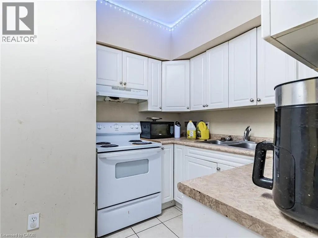 251 LESTER Street Unit# 203, #203