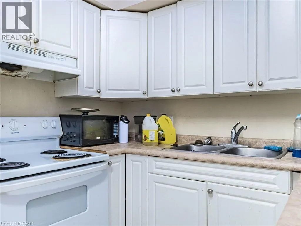 251 LESTER Street Unit# 203, #203