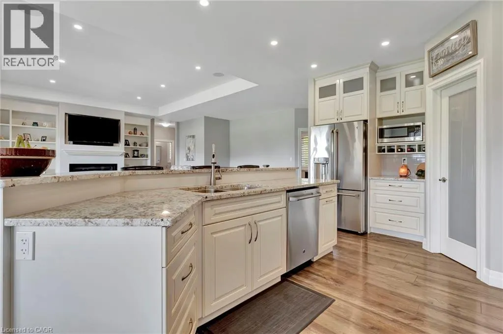 285794 - B AIRPORT Road