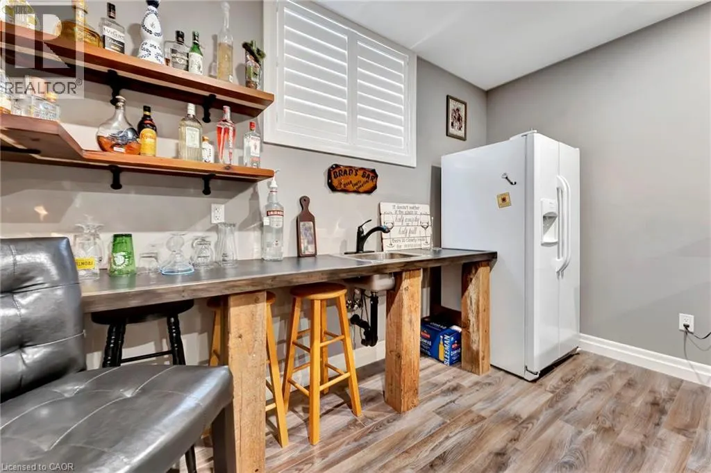 285794 - B AIRPORT Road