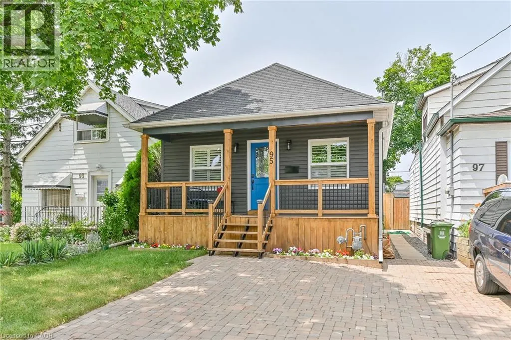 95 HOUGHTON Avenue N