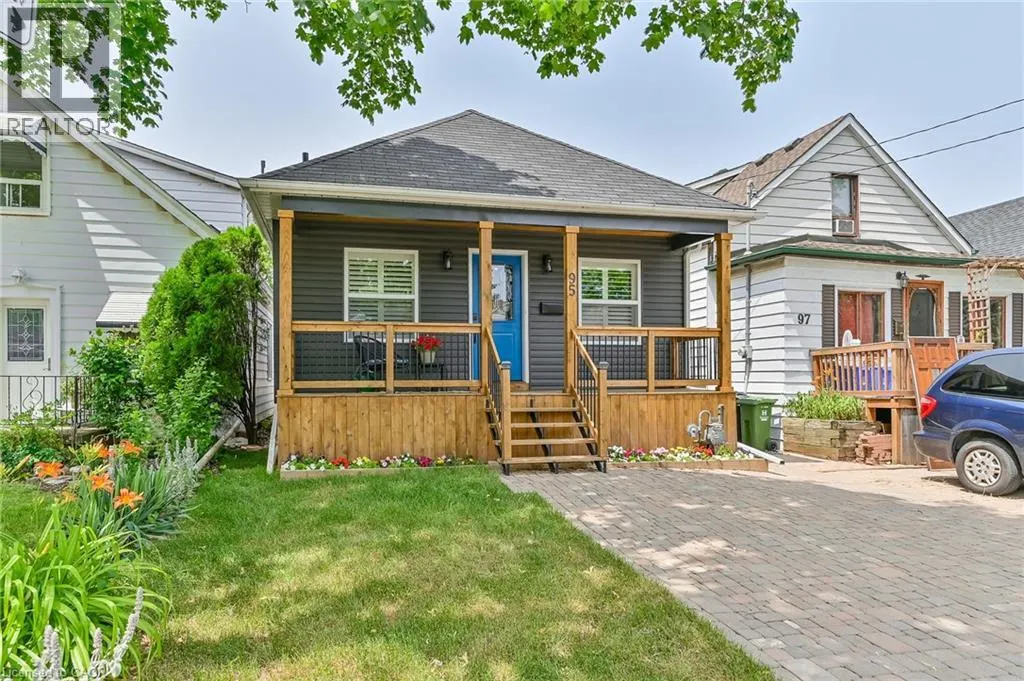 95 HOUGHTON Avenue N