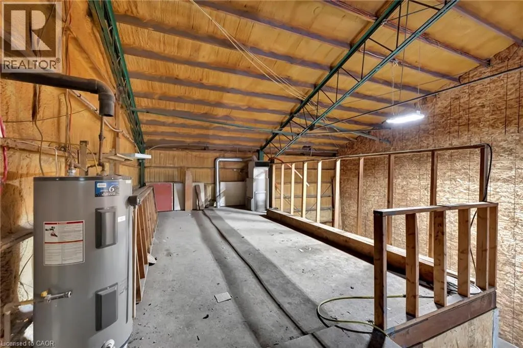 285794 - A AIRPORT Road