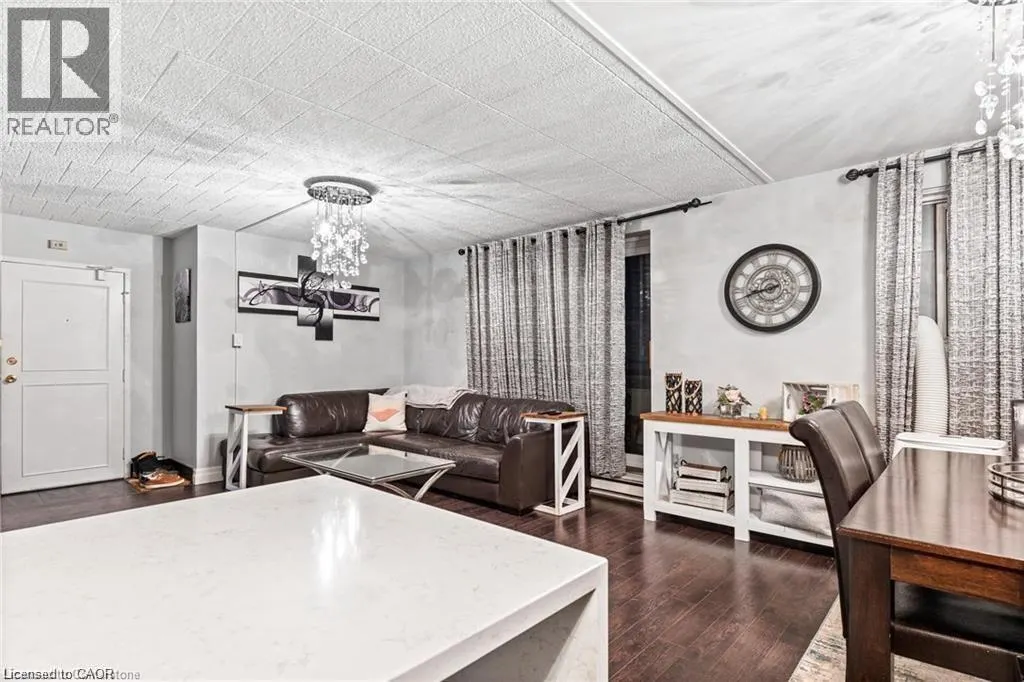 6 WALTON Avenue Unit# 310, #310