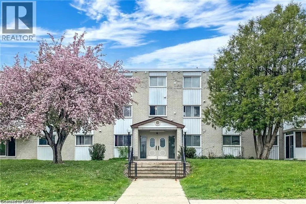 6 WALTON Avenue Unit# 310, #310