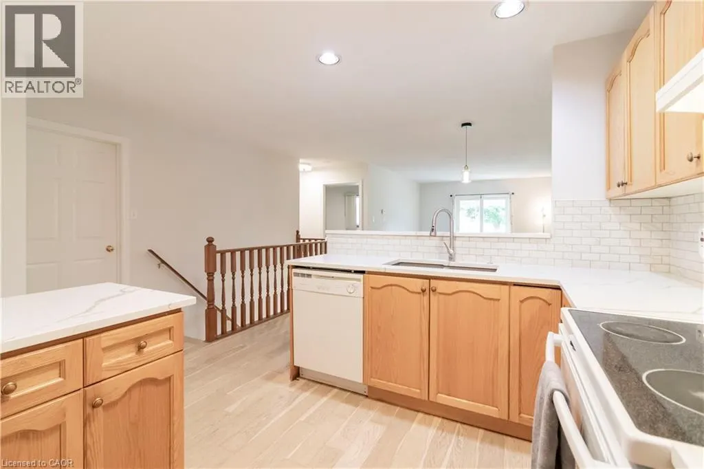 60 WHITLAW Way Unit# 2, #2