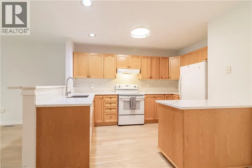 60 WHITLAW Way Unit# 2, #2