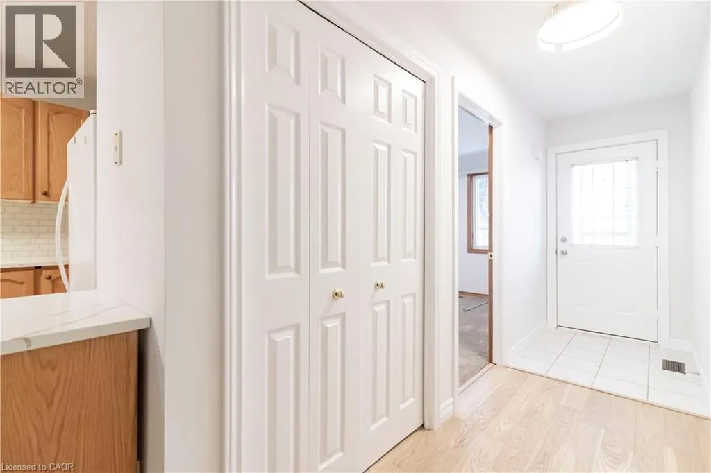 60 WHITLAW Way Unit# 2, #2