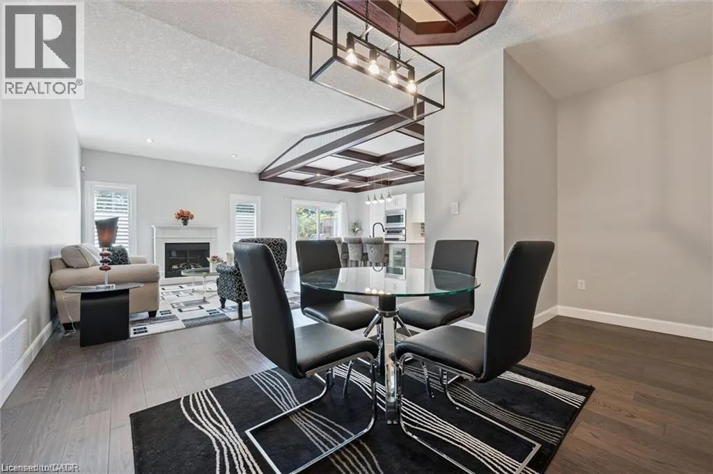 900 DOON VILLAGE Road Unit# 4, #4