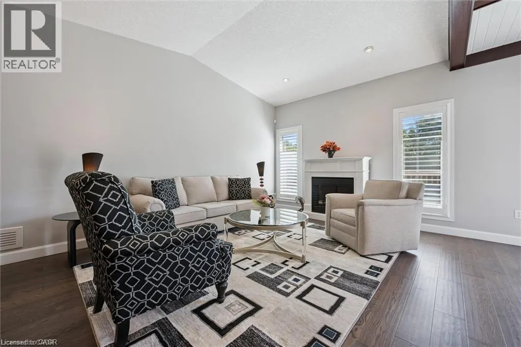 900 DOON VILLAGE Road Unit# 4, #4