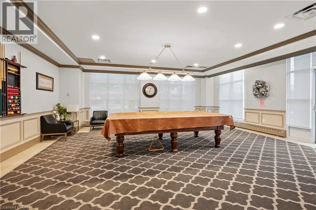 442 MAPLE Avenue Unit# 401, #401