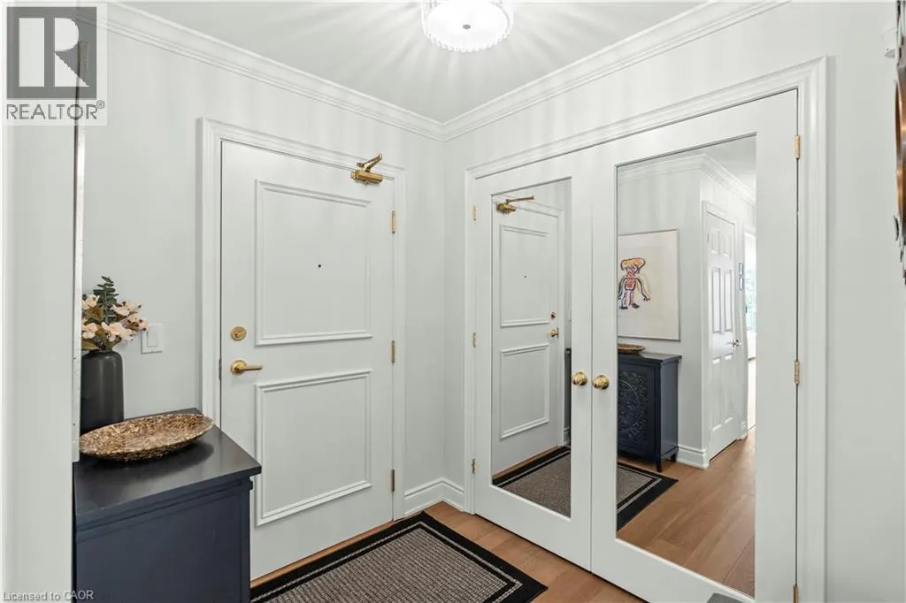 442 MAPLE Avenue Unit# 401, #401