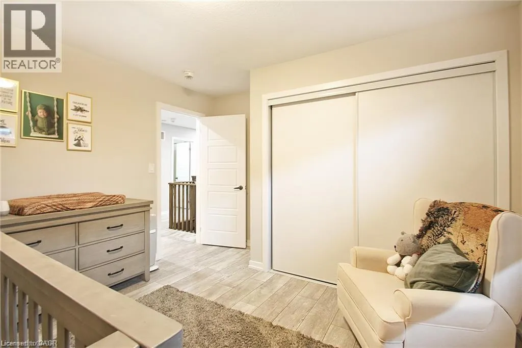 23 SCARLETWOOD Street