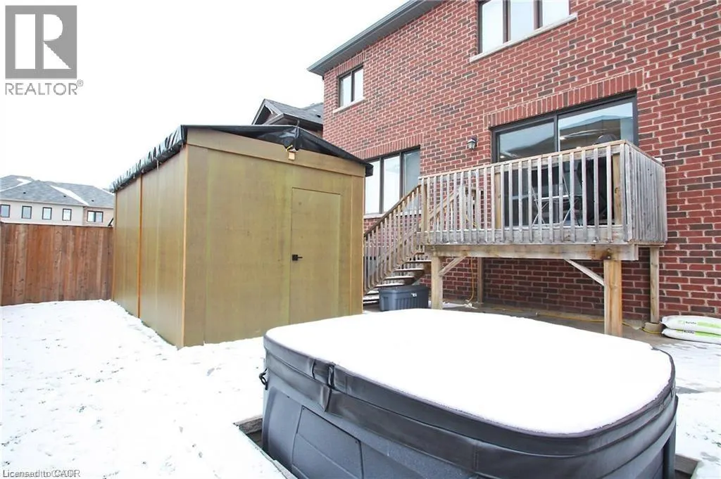 23 SCARLETWOOD Street