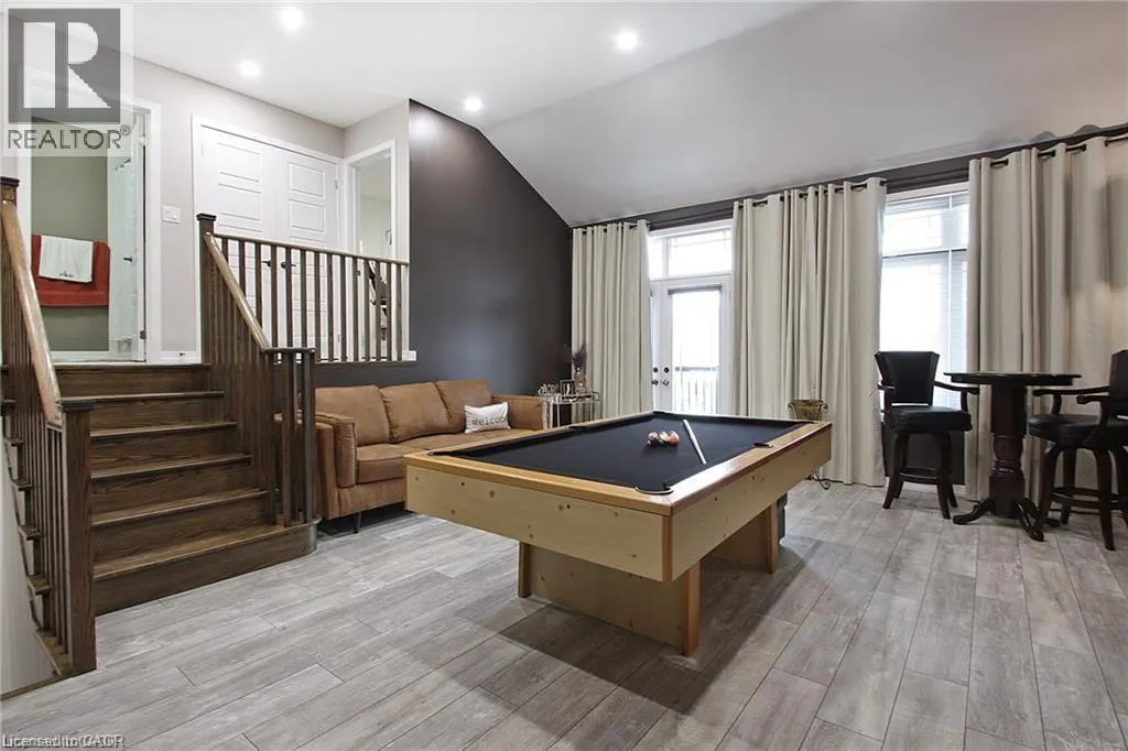 23 SCARLETWOOD Street