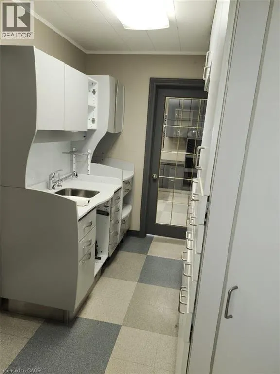 476 MAIN ST S Street Unit# 6, #6