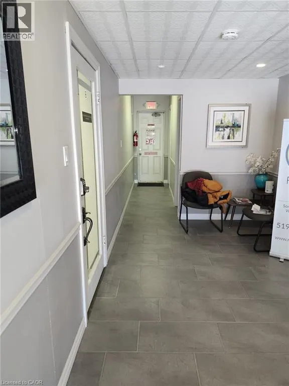 476 MAIN ST S Street Unit# 6, #6