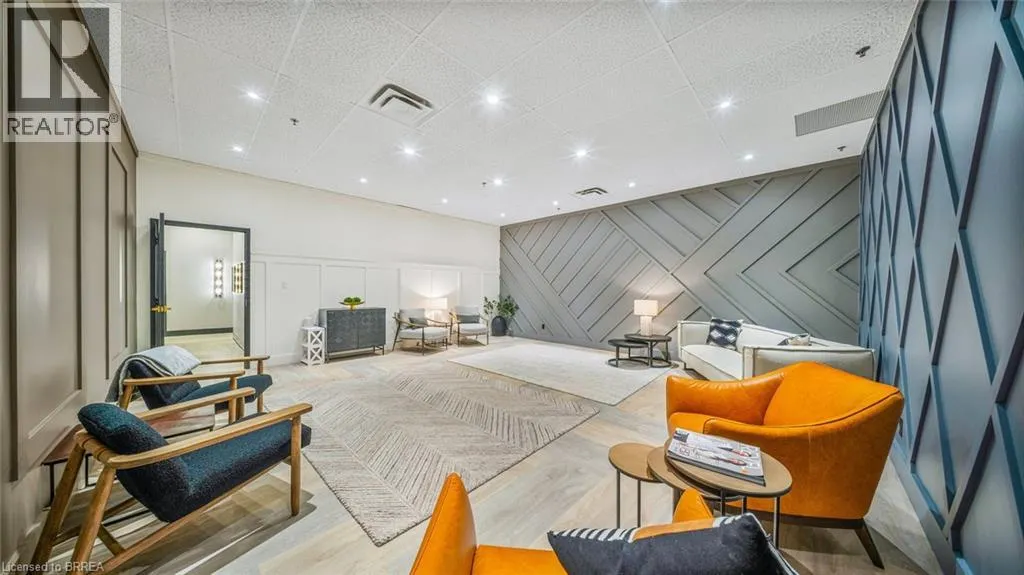 265 KING GEORGE Road Unit# 115, #115