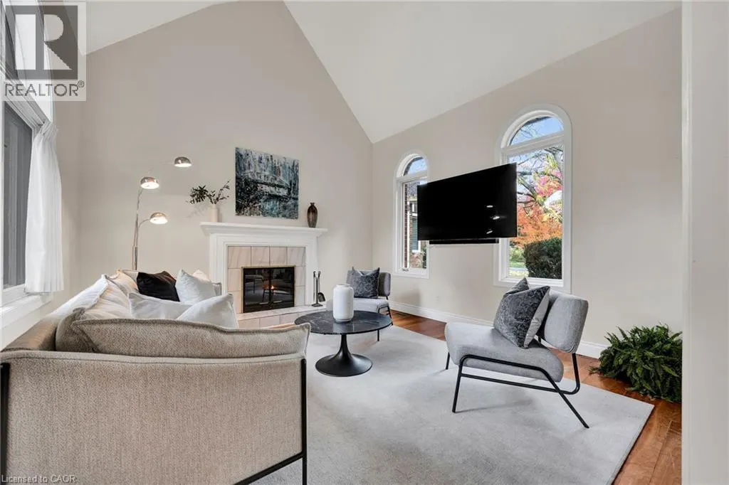 250 GREY SQUIRREL Place