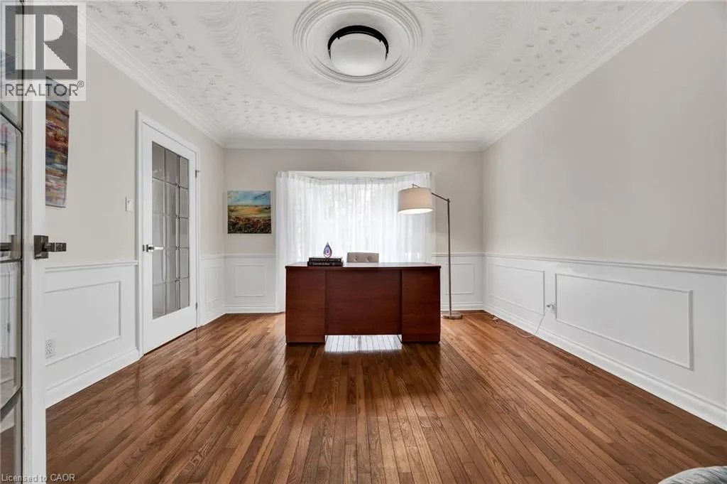 250 GREY SQUIRREL Place