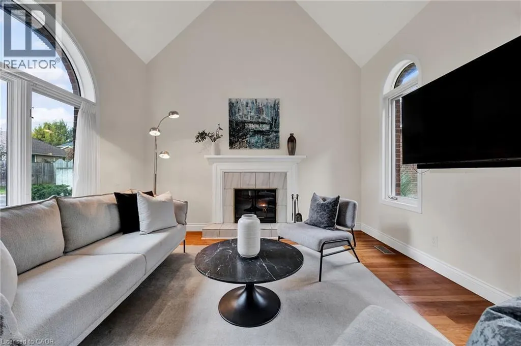 250 GREY SQUIRREL Place