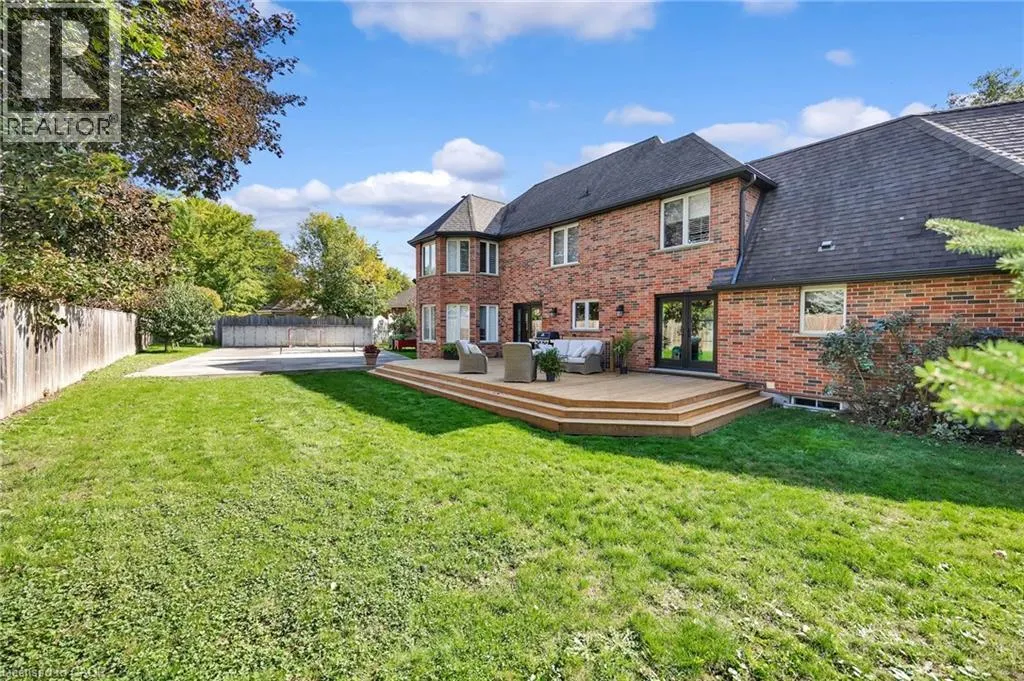 250 GREY SQUIRREL Place