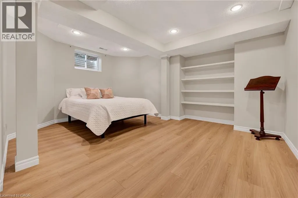 250 GREY SQUIRREL Place