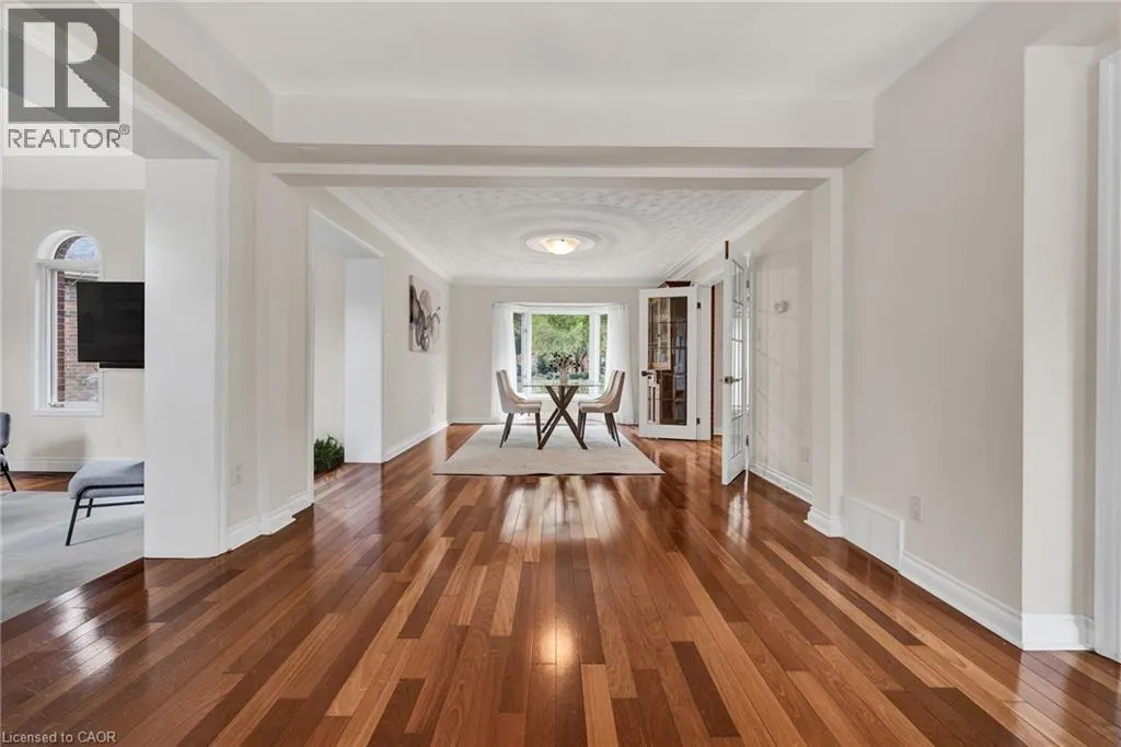 250 GREY SQUIRREL Place