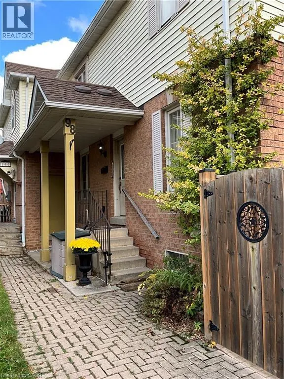 98 FELLOWES Crescent