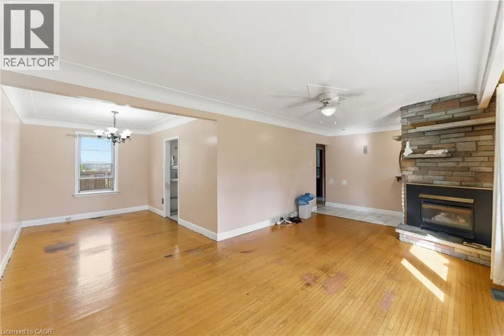 2088 UPPER JAMES Street