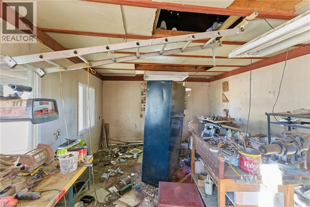 2088 UPPER JAMES Street