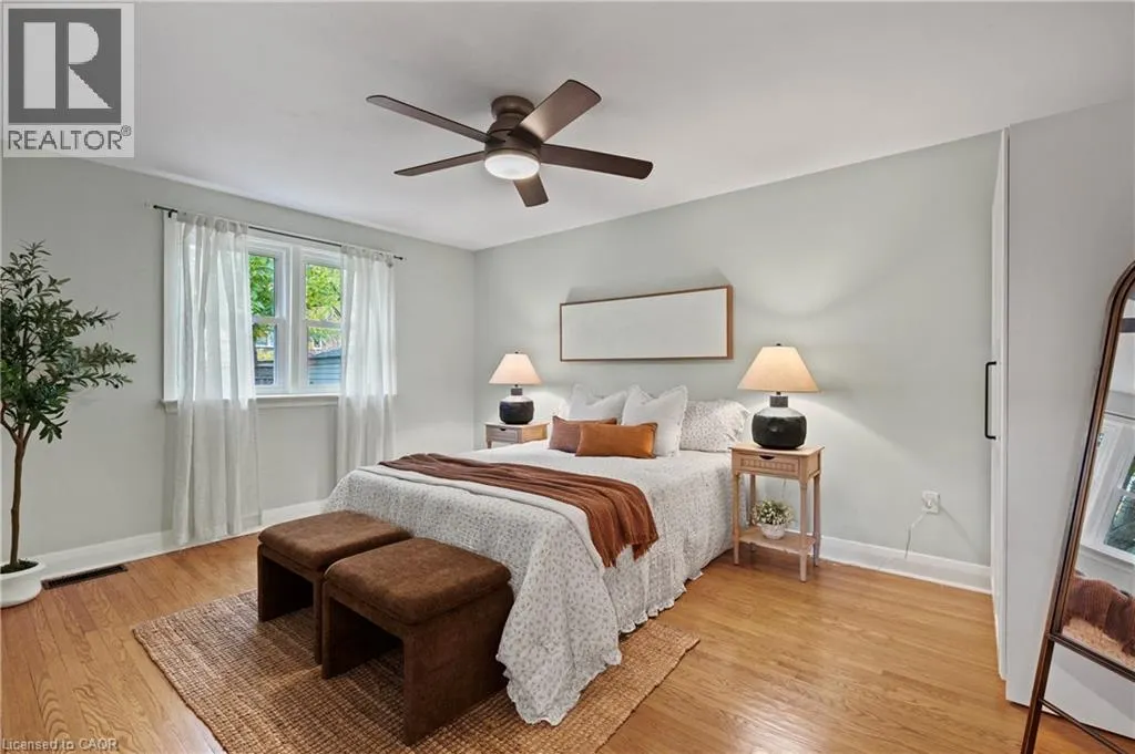 34 STIRLING Avenue N