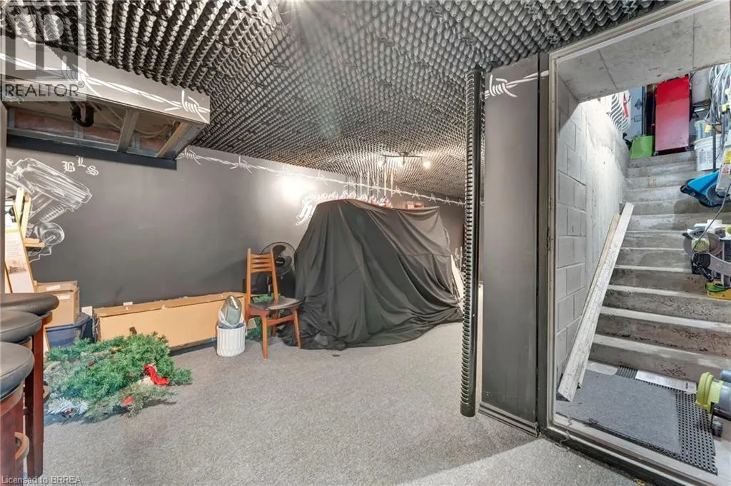 35 SHALFLEET Boulevard