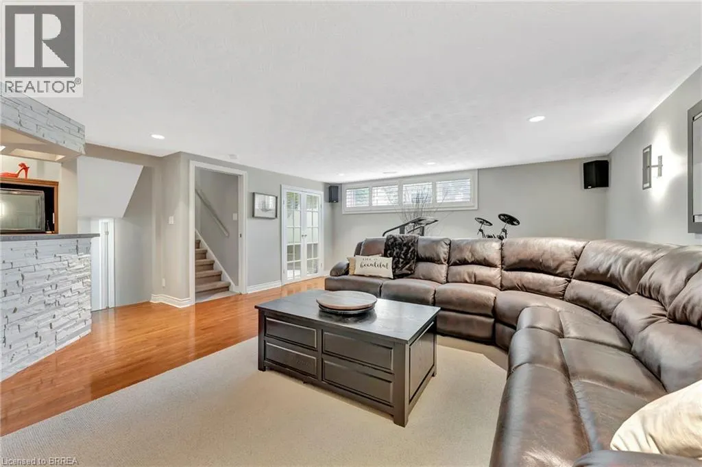 35 SHALFLEET Boulevard