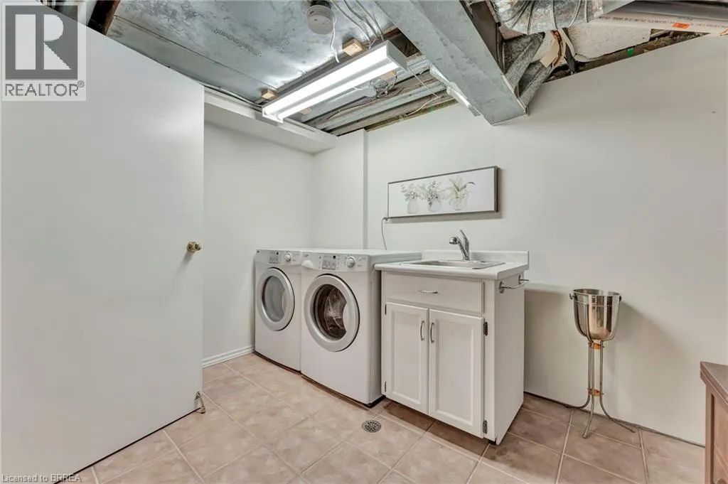 35 SHALFLEET Boulevard