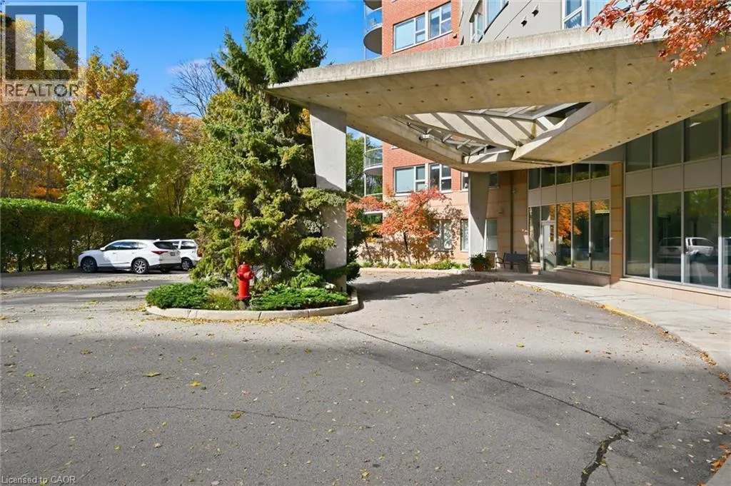 77 GOVERNORS Road Unit# 207, #207