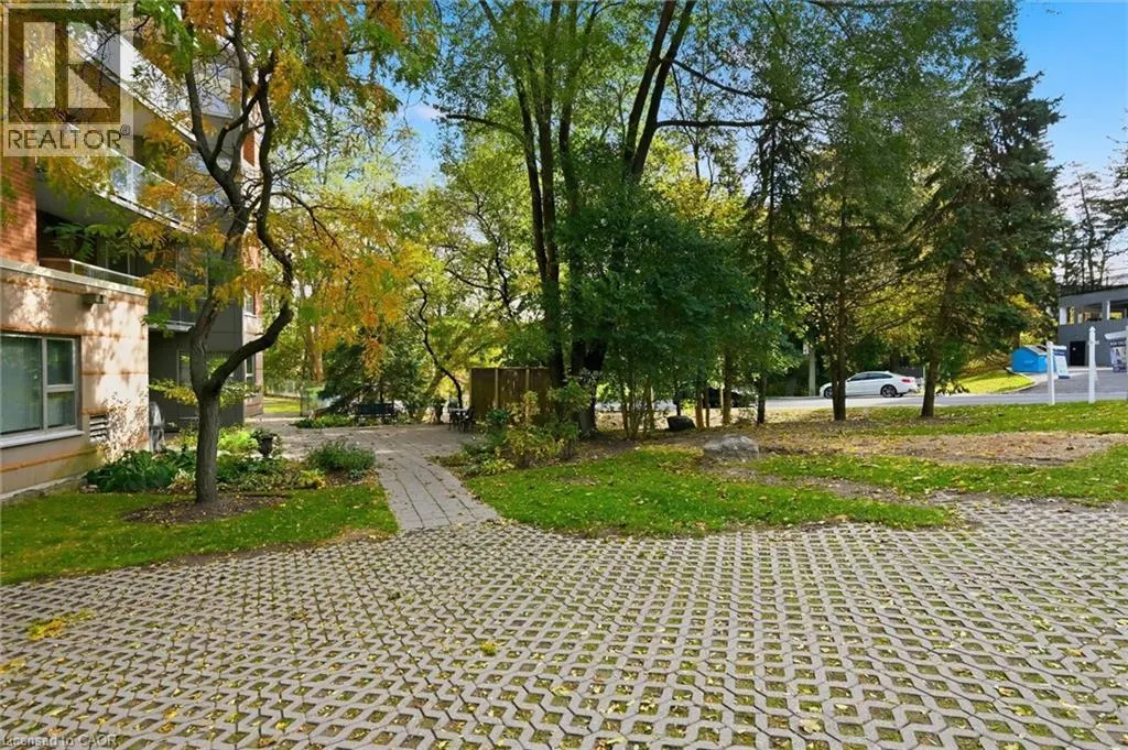 77 GOVERNORS Road Unit# 207, #207